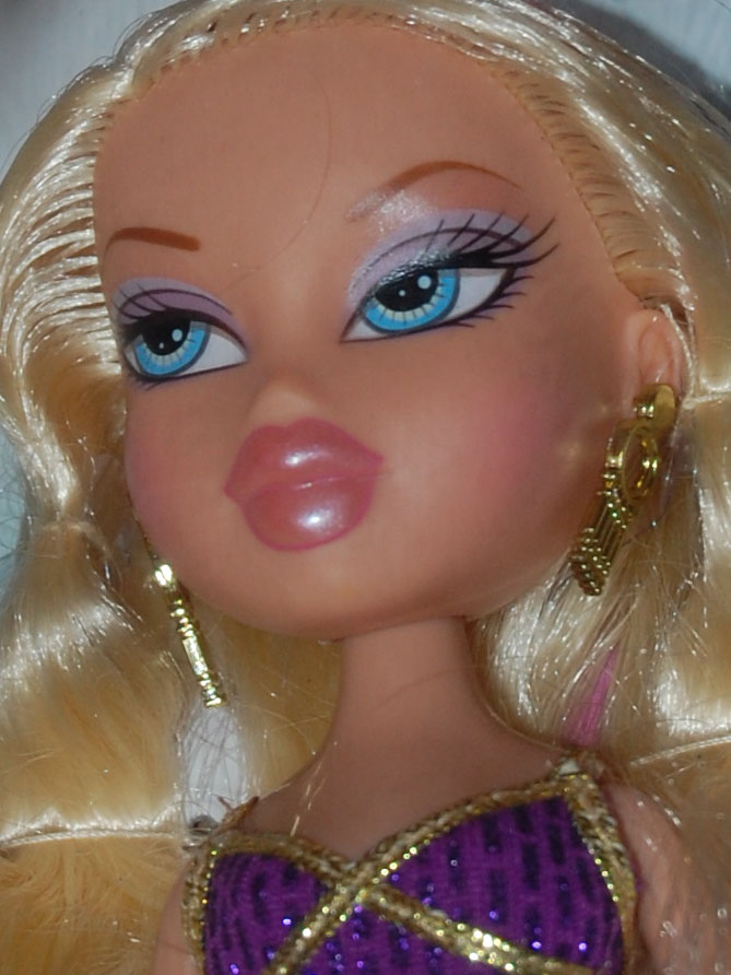 Bratz spotlight collection Cloe